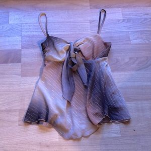 Woman’s Small, shades of brown with gold stripes